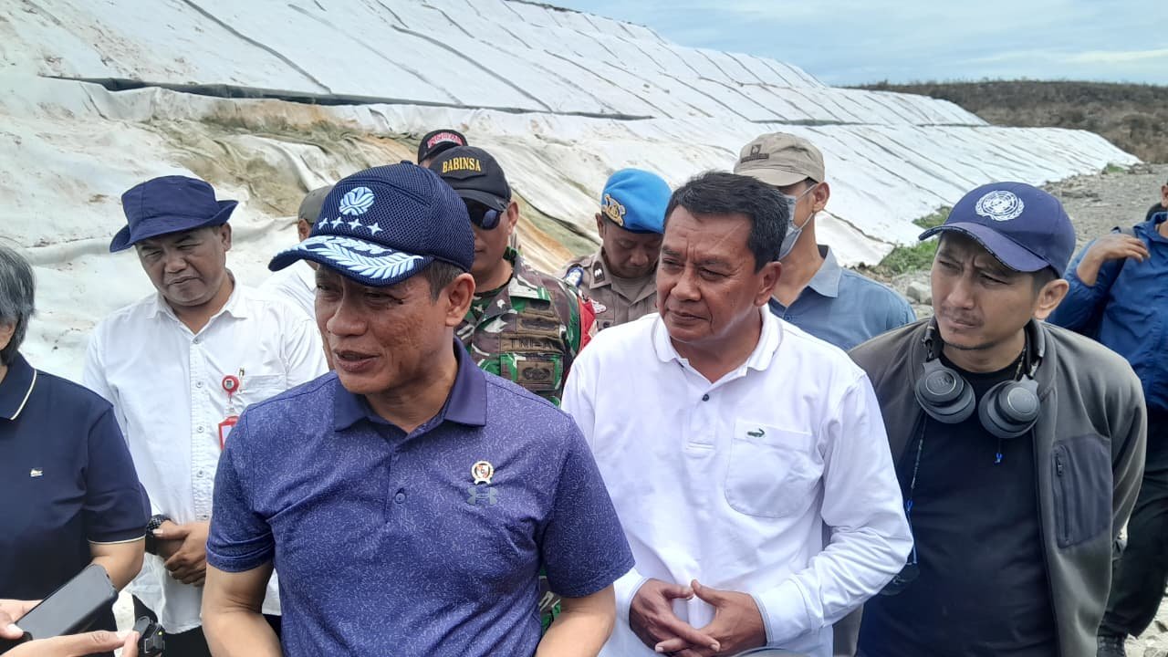 Berkunjung ke TPA Jatiwaringin, Menteri LH Tinjau Kesiapan Rencana Pembangunan PSEL