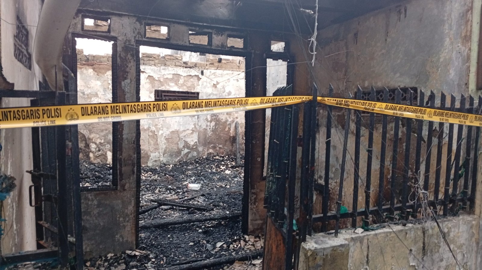 Kebakaran Hebat di Tambora, 33 Rumah Ludes Terbakar dan Ratusan Warga Mengungsi