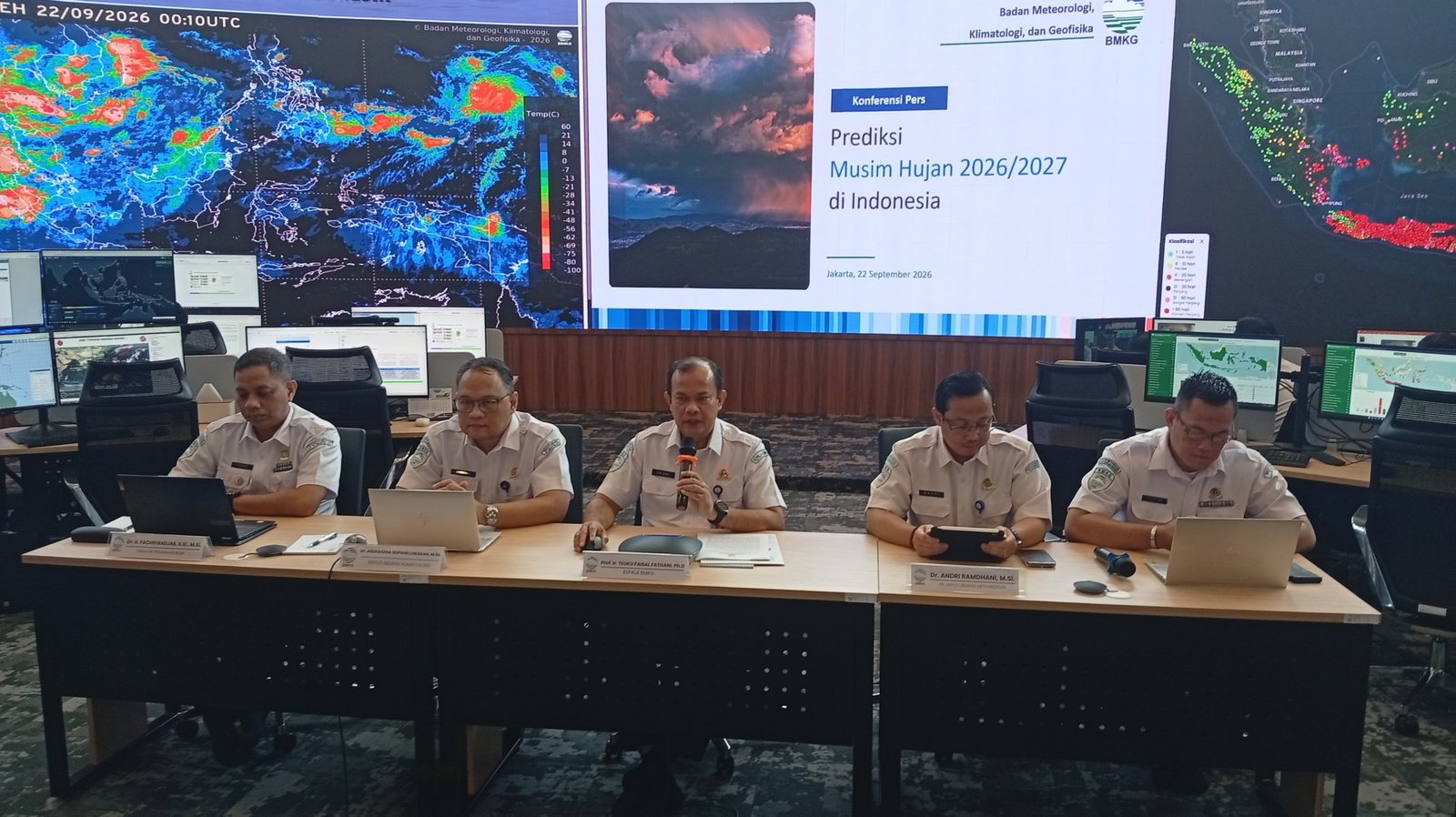 Musim Hujan 2026/2027 Diprediksi Datang Terlambat dan Lebih Singkat, BMKG Ingatkan Risiko Banjir dan Longsor